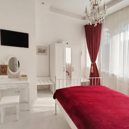 아파트 Arena Concert Concerto - Historic House Amorino At 